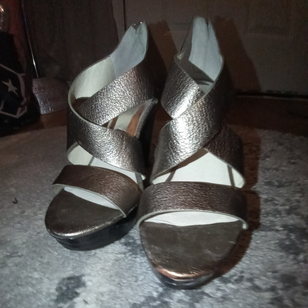 LADIES HEEL OPEN TOE PUMPS BY MICHAEL KORS